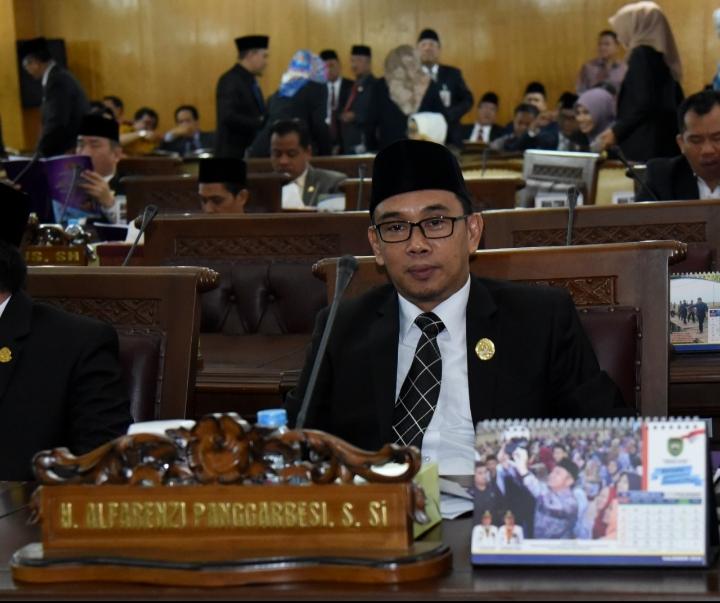 Alfrenzi Panggarbesi Awasi Bantuan 400.000 Batang Benih Kopi Unggul  Untuk Pagaralam dan Lahat