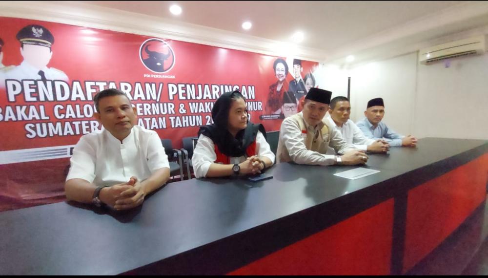Anggap PDIP Sebagai Keluarga, H Mawardi Yahya Ambil Formulir Bacalon Gubernur Sumsel