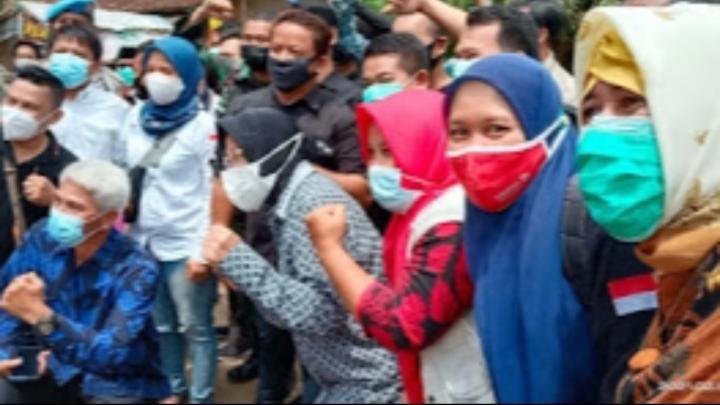 Bakti Sosial SMSI Bikin Warga Tersenyum