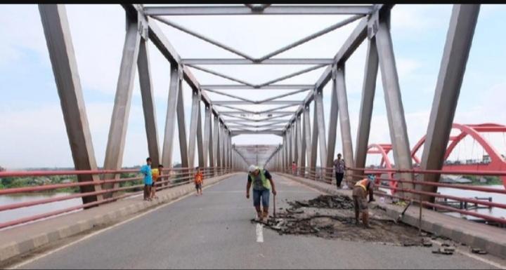 Baut Bawah Lantai Lepas, Jembatan Musi II  Palembang Ditutup Sementara