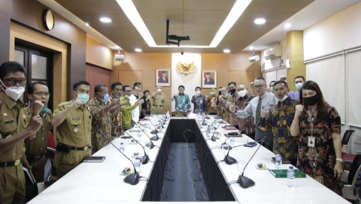 Bentuk Tim, Herman Deru Mudahkan Petani Sumsel Dapatkan Pinjaman KUR