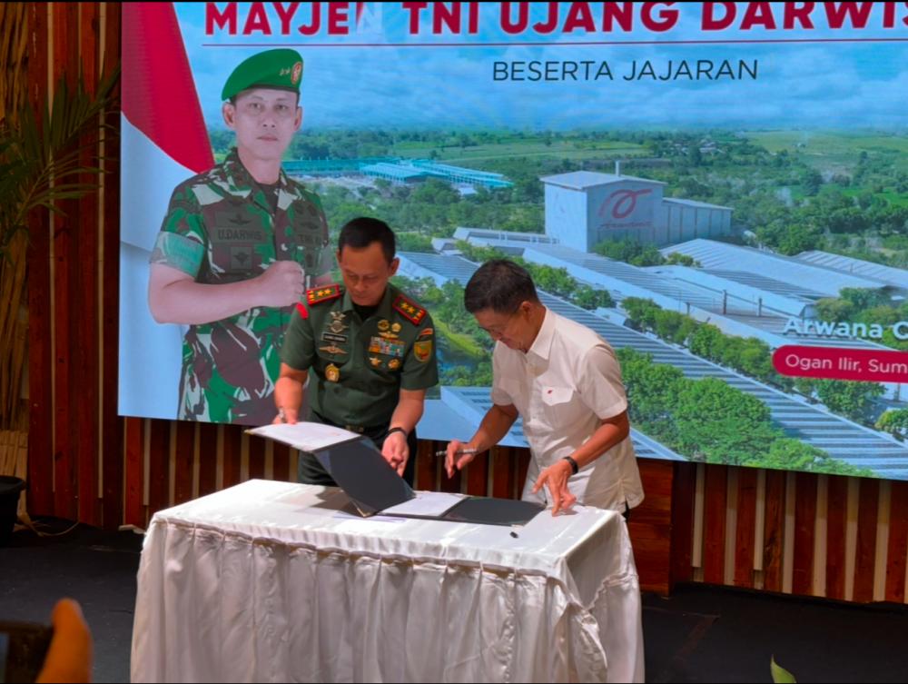 Berikan Bantuan 10 Ribu Meter Persegi Keramik Kepada Kodam II/Sriwijaya, PT Arwana Citramulia Tbk, Terus Berkontribusi Untuk Pembangunan Negeri