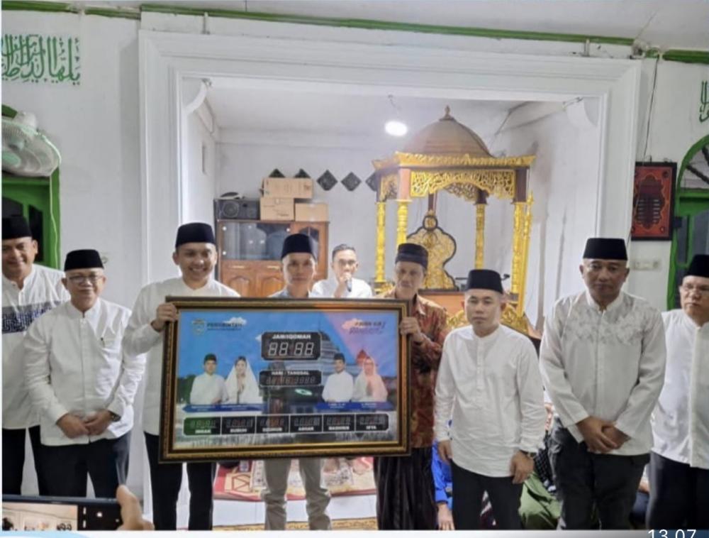Bupati Panca Wijaya Akbar Melaksanakan Safari Ramadhan Bersama Masyarakat Desa Ulak