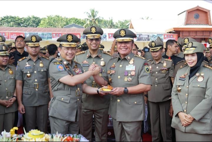 Gubernur Sumsel H. Herman Deru Sabet Penghargaan Karya Bhakti Peduli Satpol PP