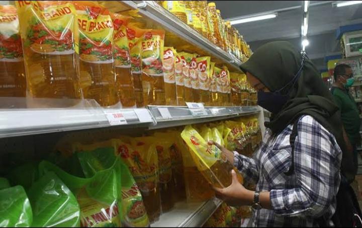 Gubernur Sumsel Intruksikan Bupati/Walikota Kontrol Harga Minyak Goreng, Paling Mahal 14 Ribu Rupiah