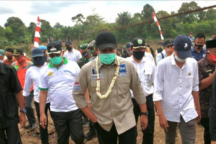 HD Rencanakan Bangun Jembatan Gantung Desa Ujan Mas Jadi Jembatan Permanen