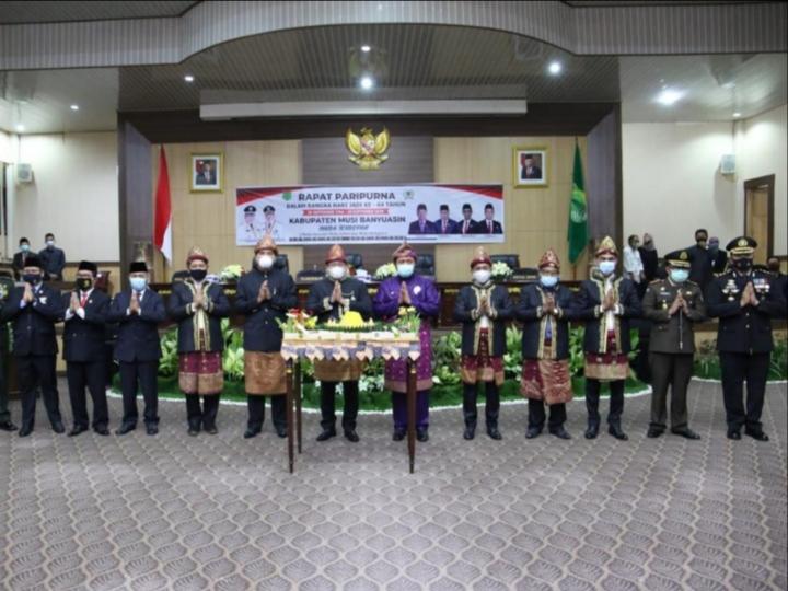 Hadiri Paripurna HUT Kabupaten MUBA, Gubernur HD Berikan Kado Bangub Rp 50 Miliar