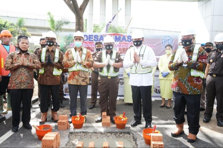 Herman Deru Apresiasi Inisiasi Kajati Sumsel Bangun Masjid di Pinggir Jalan