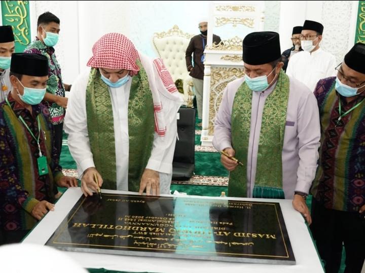 Herman Deru Resmikan Masjid At-Thoriq Mardhotillah di Sukajaya Palembang