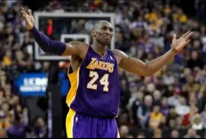 Legenda Basket Kobe Bryant Tewas dalam Kecelakaan Helikopter