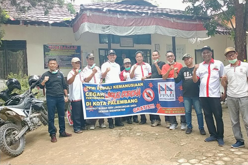 PPMI Sumsel Peduli Pencegahan Corona, Semprot Disinfektan Gratis