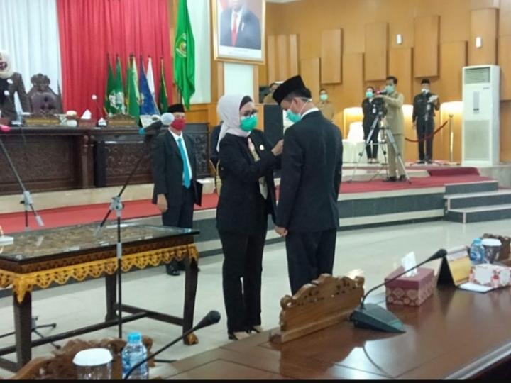 Pelantikan PAW, Ersangkut Resmi Jadi Anggota DPRD Provinsi Sumsel