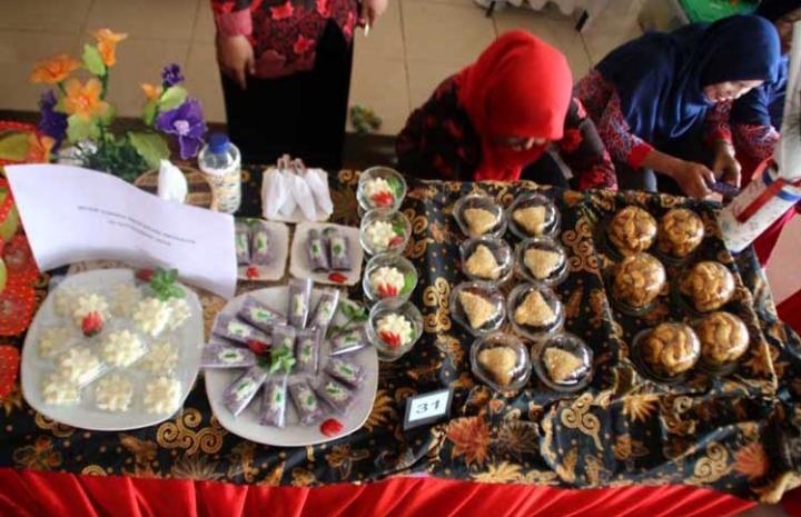 Pengusaha Kecil Ramai-Ramai Minta Herman Deru Promosikan Usahanya