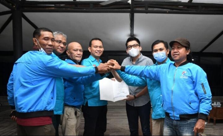 Pilkada Ogan Ilir, Partai Gelora Serahkan Dukungan Kepada Paslon Panca-Ardani