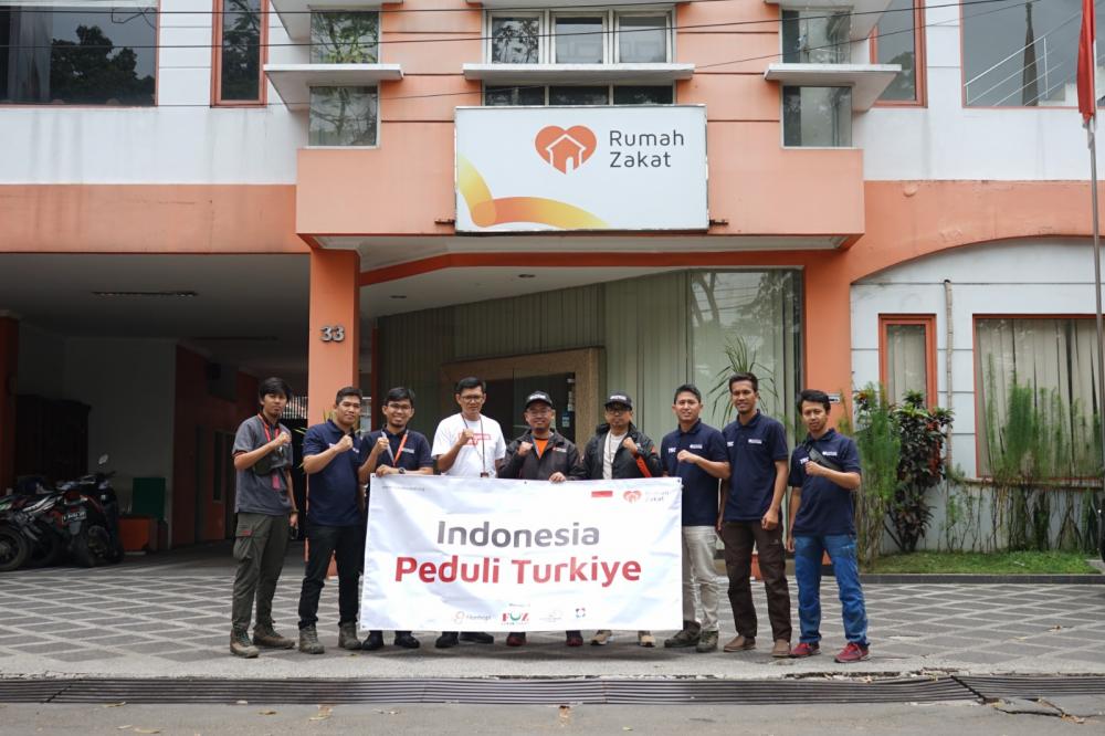 RESPON GEMPA TURKI, RUMAH ZAKAT BERANGKATKAN TIM KE TURKI