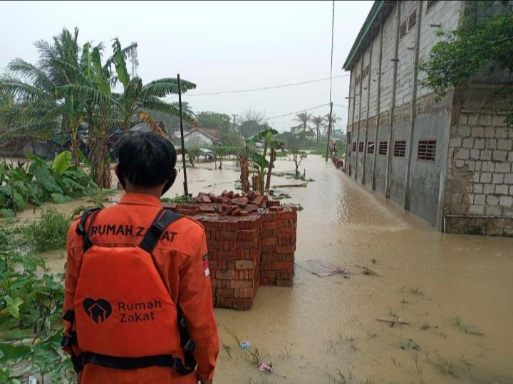 RUMAH ZAKAT ACTION RESPON BANJIR BANTEN