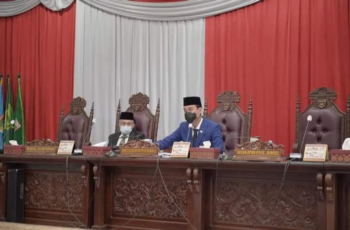 Rapat Paripurna XX (20) Lanjutan, DPRD Sumsel Dengarkan Pendapat Gubernur Terhadap Raperda Peningkatan Disiplin dan Penegakan Hukum