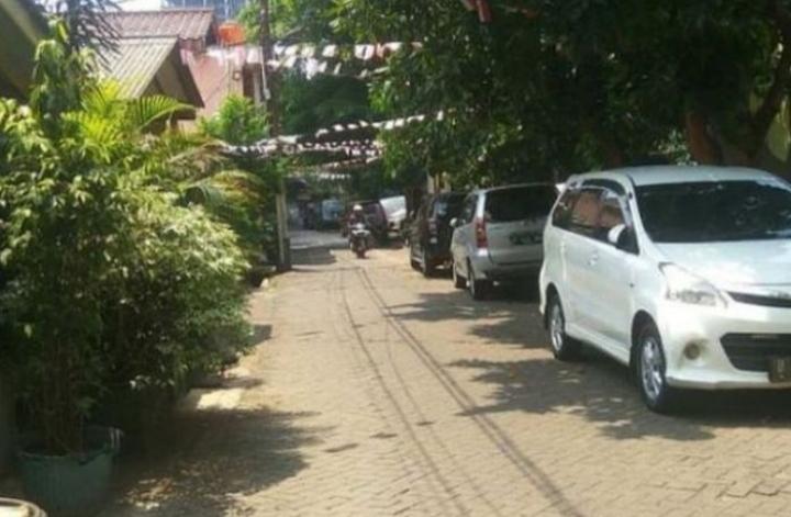Resmi Berlaku di Depok, Denda Rp 20 Juta bagi Pemilik Mobil yang Tak Punya Garasi 