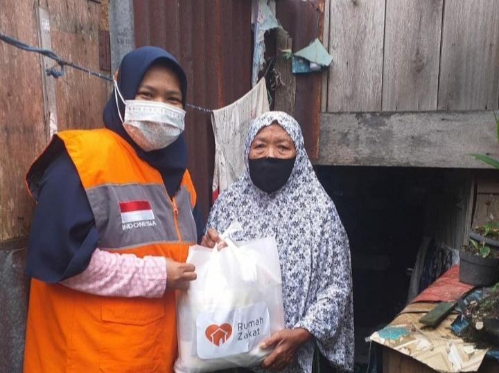 Rumah Zakat Palembang Salurkan Paket Sedekah Pangan