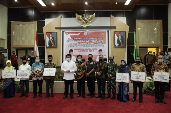 Sebanyak 18.082 Mahasiwa/i se-Sumsel Terima Keringanan UKT dari Gubernur HD