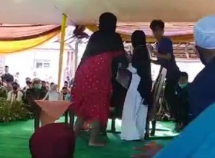 Syeikh Ali Jaber Kena Tusuk di Bandarlampung