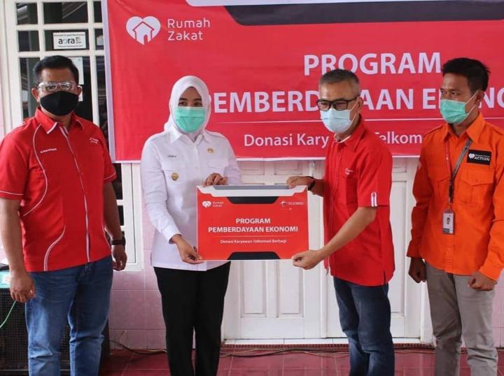 Telkomsel Gandeng Rumah Zakat Laksanakan Program Pemberdayaan Ekonomi